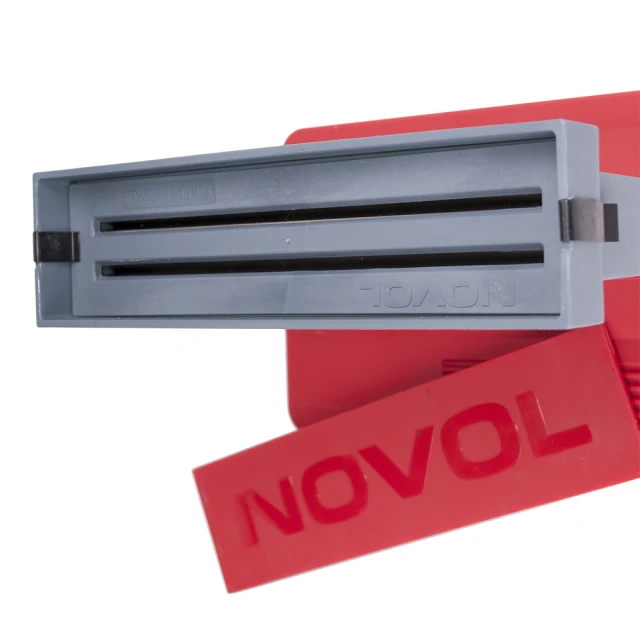 NOVOL Устройство для очистки шпателя